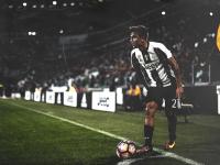 开云APP-欧冠半决赛焦点战，南非强势拿下切尔西