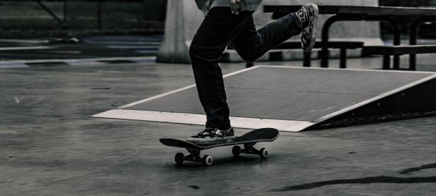 开云体育APP下载-绝地反击！汉密尔顿关键制胜助梅赛德斯上演惊天翻盘，雷诺功亏一篑