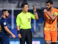 开云官方app入口-中超裁判执法：公正与不公平齐存？