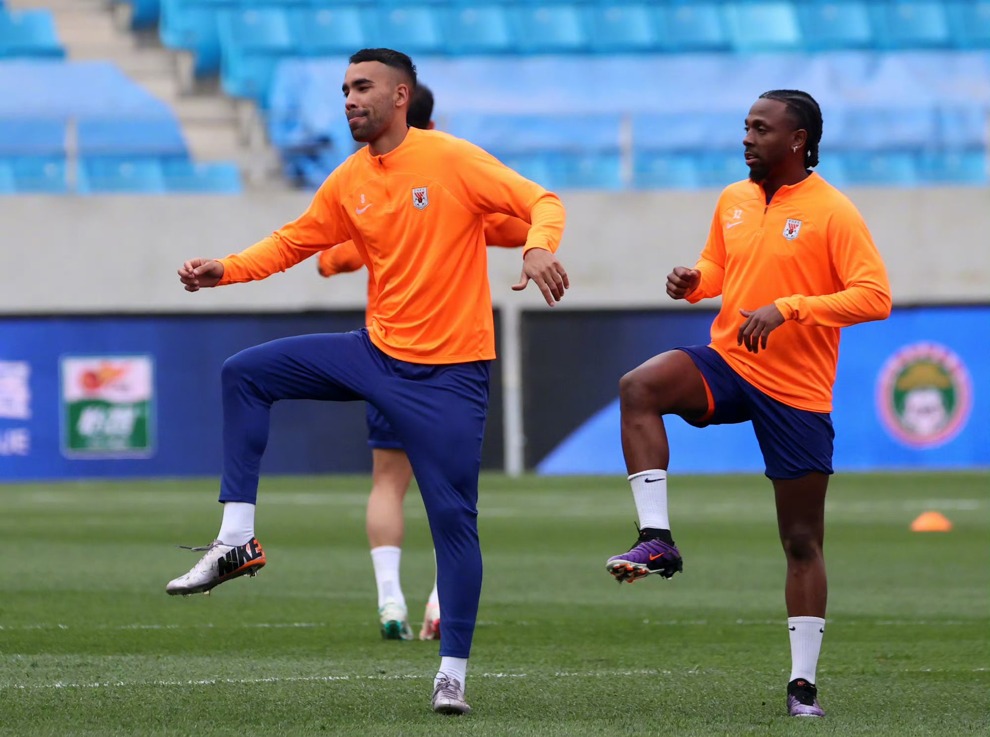 球队遭遇失利,球员密集恢复备战下一场比赛的简单介绍 球队遭遇失利,球员密集恢复备战下一场比赛的简单介绍