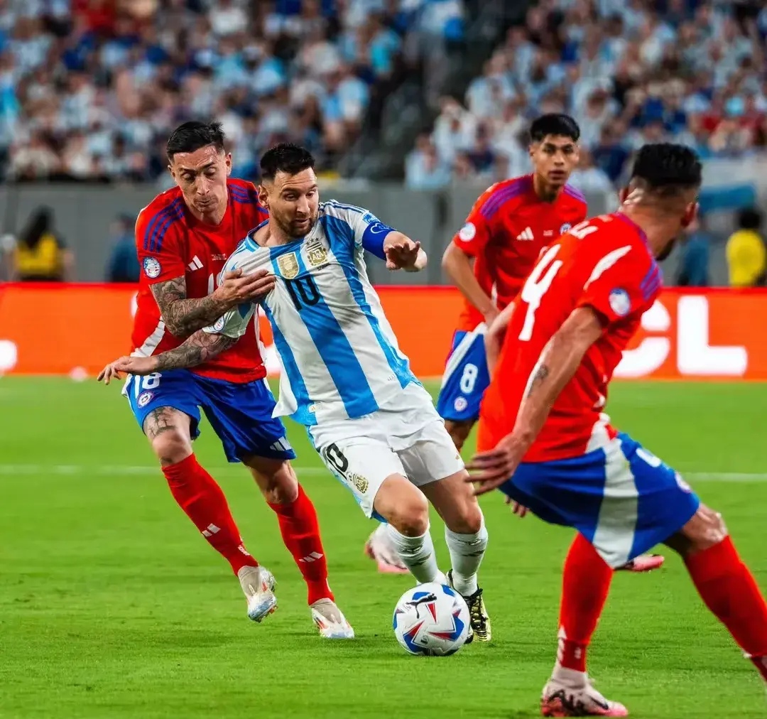 关于足球比赛风波不断,阿根廷队拒绝败局的信息 关于足球比赛风波不断,阿根廷队拒绝败局的信息