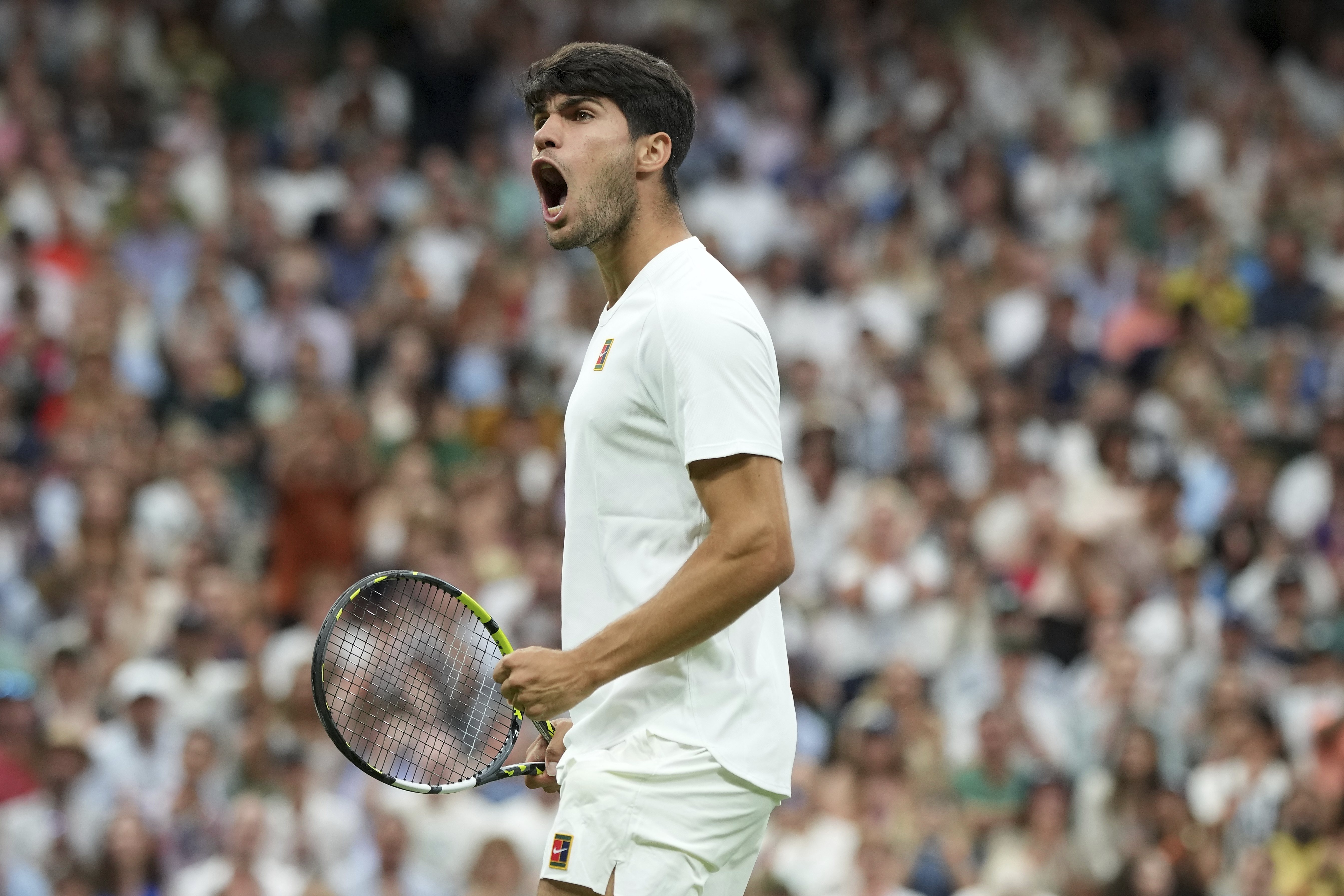 意大利网球队爆冷澳大利亚网球队，阿尔卡拉斯统治全场的简单介绍