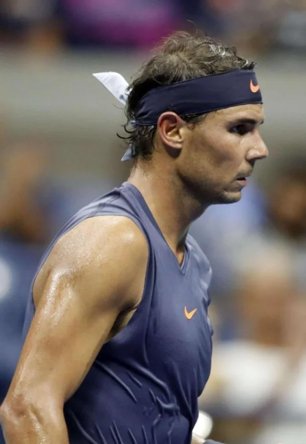 关于温网轻取戴维斯杯,纳达尔惊艳四座的信息 关于温网轻取戴维斯杯,纳达尔惊艳四座的信息