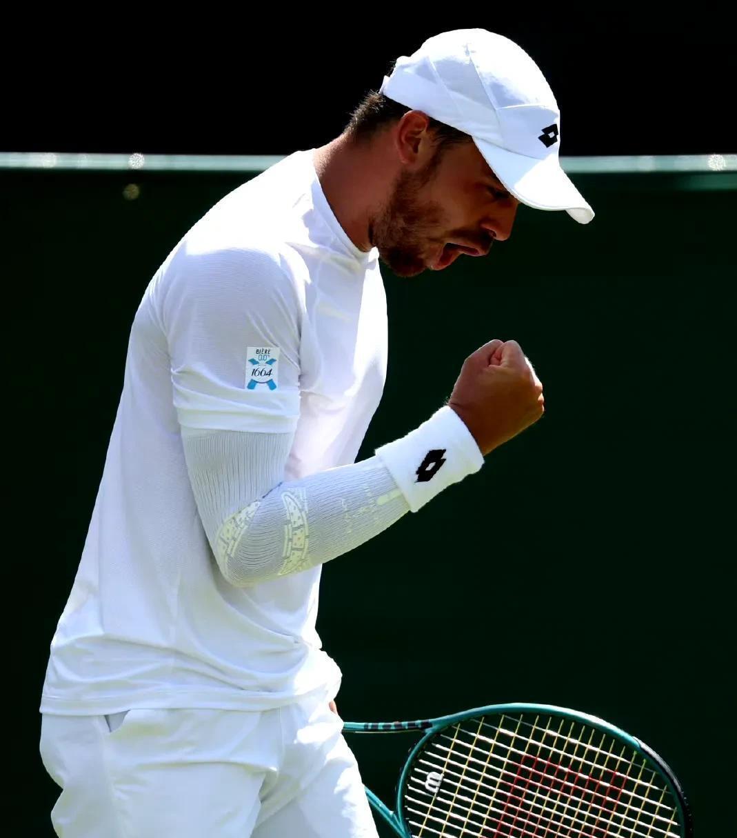 包含蒙特卡洛大师赛逆转温网,梅德韦杰夫惊艳四座的词条 包含蒙特卡洛大师赛逆转温网,梅德韦杰夫惊艳四座的词条