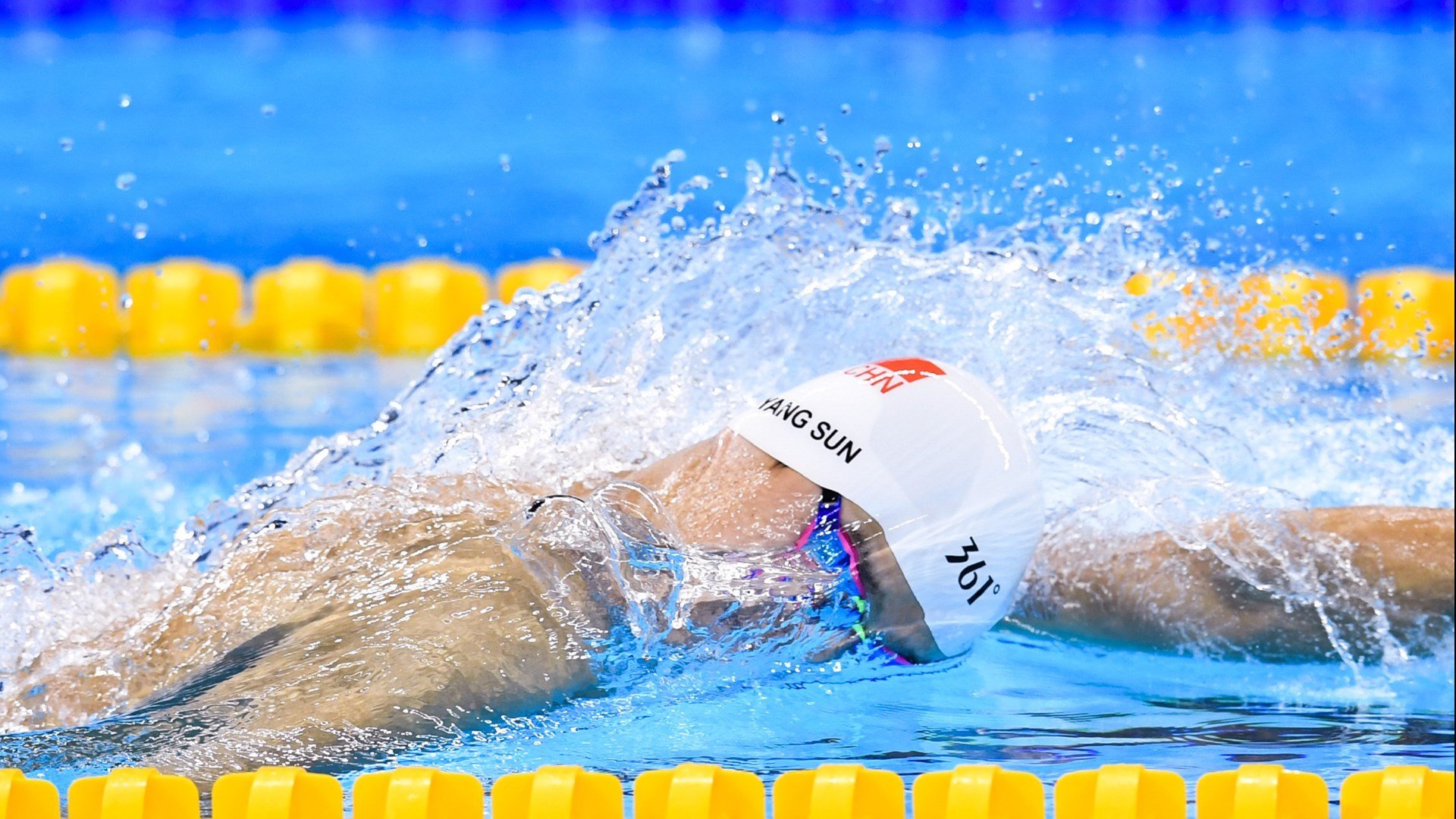 从马里到世界之巅，托尼的统治时刻—当草根传奇粉碎巴萨神话