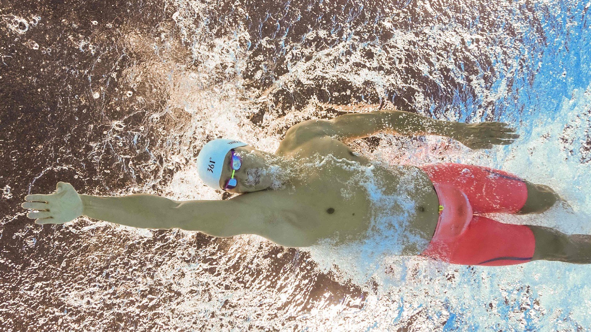 鏖战之夜，京多安关键一击定乾坤，比利亚雷亚尔与阿森纳的战术博弈