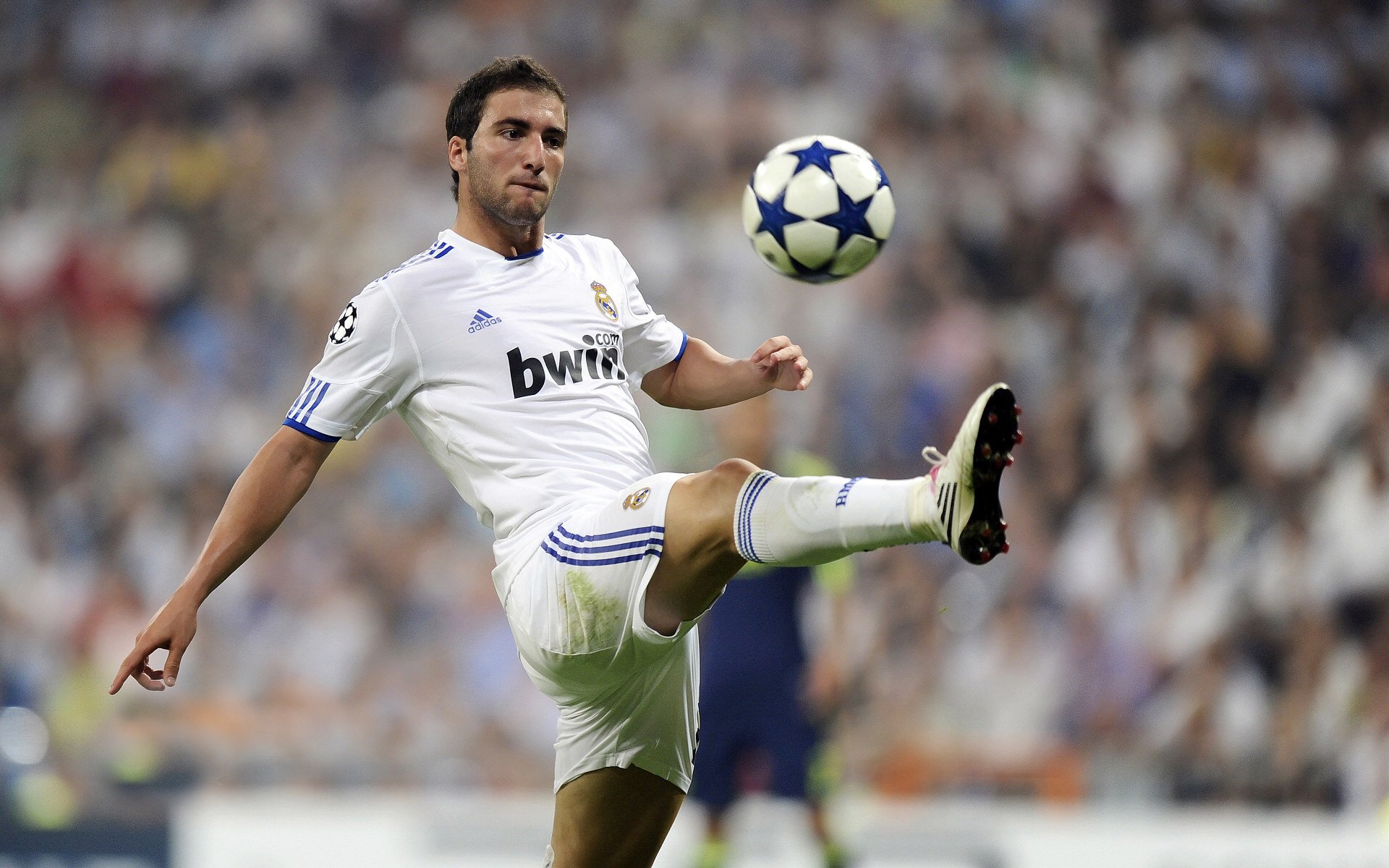 德国队轻取中国队，梁靖崑惊艳四座，一场胜负之外的乒乓启示