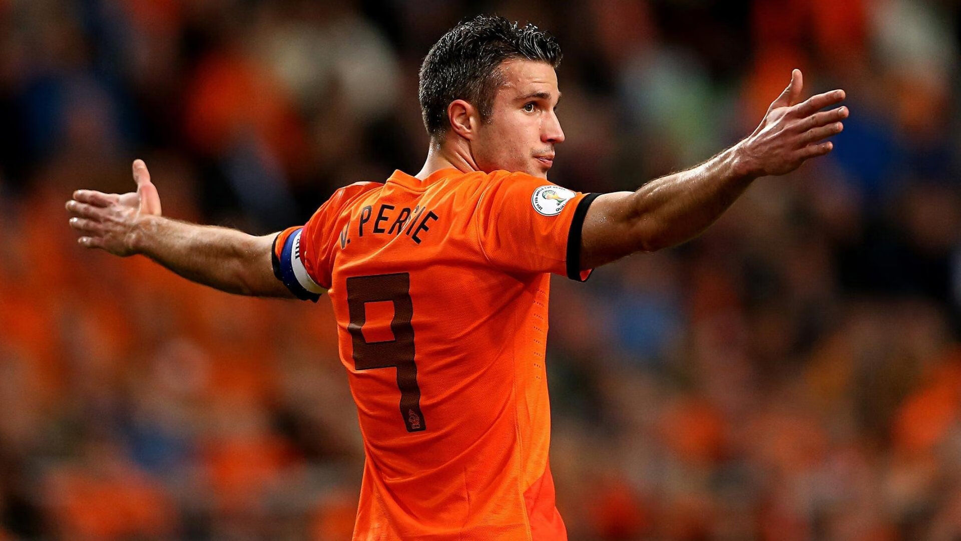 拉塞尔惊艳四座，阿斯顿马丁如何翻盘威廉姆斯？